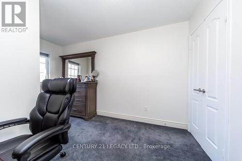44 Tincomb Crescent, Whitby, ON 