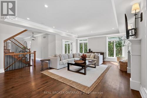 465 Lockmaster Crescent, Ottawa, ON - Indoor Photo Showing Living Room