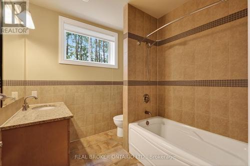 465 Lockmaster Crescent, Ottawa, ON - Indoor Photo Showing Bathroom