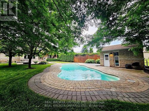 465 Lockmaster Crescent, Ottawa, ON - Outdoor With In Ground Pool