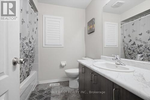 29 Stockell Crescent, Ajax, ON - Indoor Photo Showing Bathroom