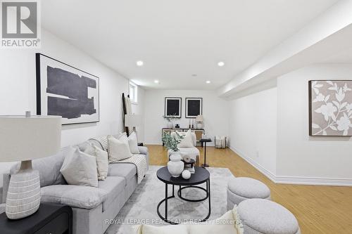 1263 Cherrydown Drive, Oshawa, ON - Indoor Photo Showing Living Room