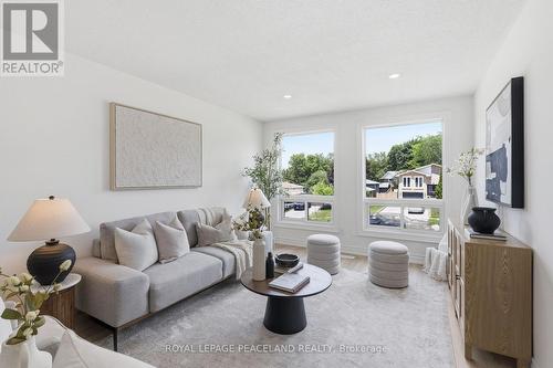 1263 Cherrydown Drive, Oshawa, ON - Indoor Photo Showing Living Room
