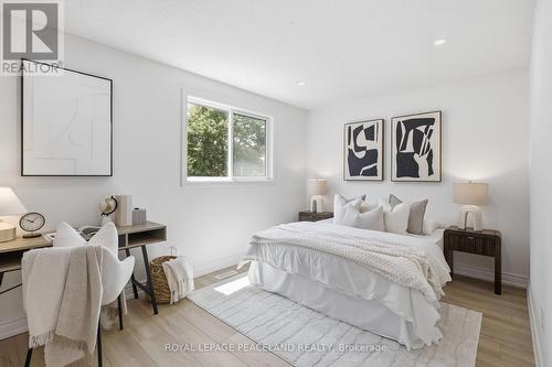 1263 Cherrydown Drive, Oshawa, ON - Indoor Photo Showing Bedroom