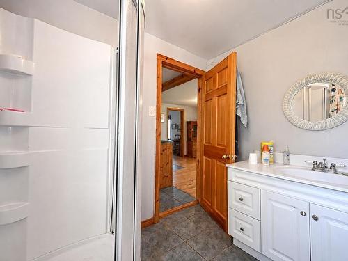 1251 White Point Rd, Smelt Brook, NS - Indoor Photo Showing Bathroom