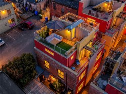 #1-532 1/2 Fisgard St Victoria, BC V8W 1R4