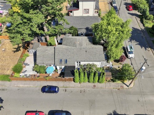 1272 Centre Rd, Victoria, BC - Outdoor