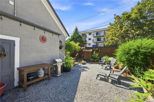 1272 Centre Rd, Victoria, BC - Outdoor