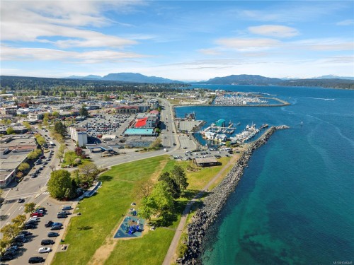1019 Shoppers Row, Campbell River, BC 