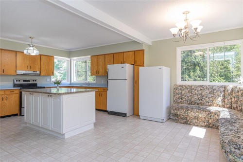 2789 Vanappelen Rd, Nanaimo, BC 