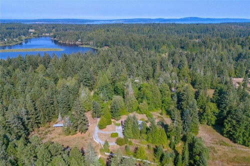 2789 Vanappelen Rd, Nanaimo, BC 