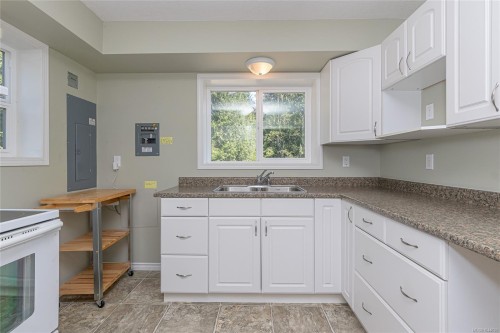2789 Vanappelen Rd, Nanaimo, BC 