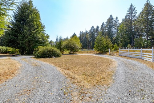 2789 Vanappelen Rd, Nanaimo, BC 