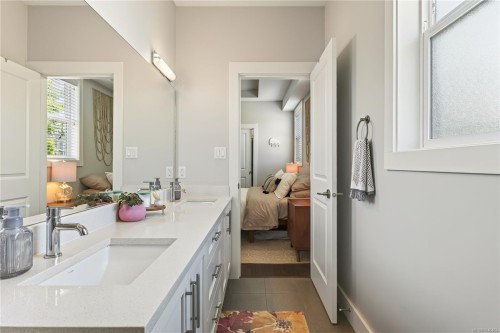 5797 Linyard Rd, Nanaimo, BC - Indoor Photo Showing Bathroom