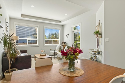 5797 Linyard Rd, Nanaimo, BC - Indoor