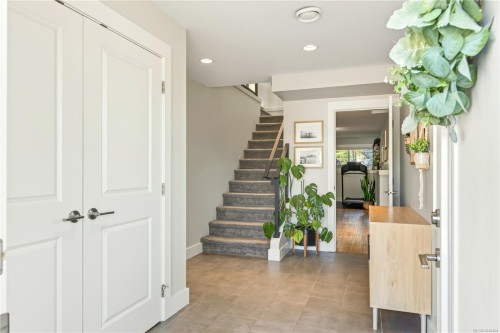 5797 Linyard Rd, Nanaimo, BC - Indoor Photo Showing Other Room