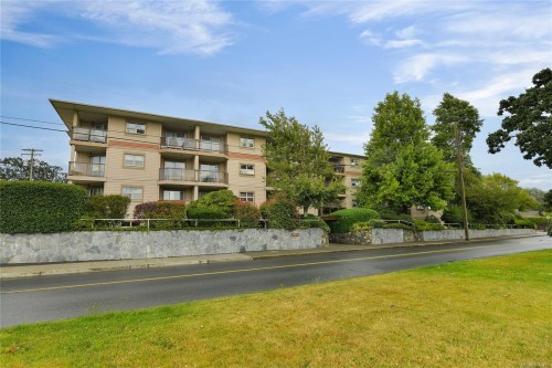 #301-1694 Cedar Hill Cross Rd  Saanich, BC V8P 2P7