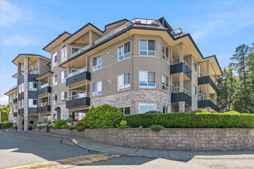 #307-6738 Dickinson Rd, Nanaimo, BC - Outdoor With Facade