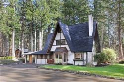 2138 Left Rd Courtenay, BC V9J 1T9