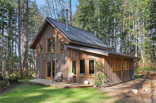 2138 Left Rd, Courtenay, BC 