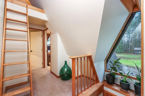 2138 Left Rd, Courtenay, BC 