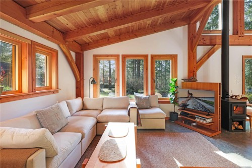 2138 Left Rd, Courtenay, BC 
