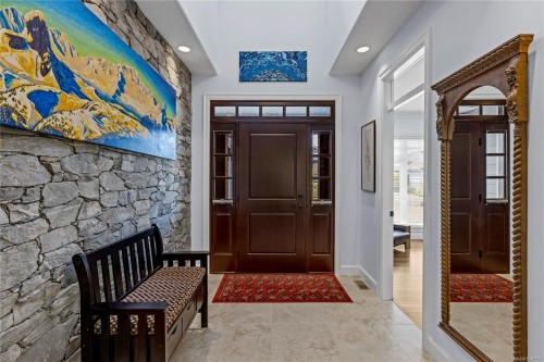 983 Bluffs Dr, Qualicum Beach, BC 
