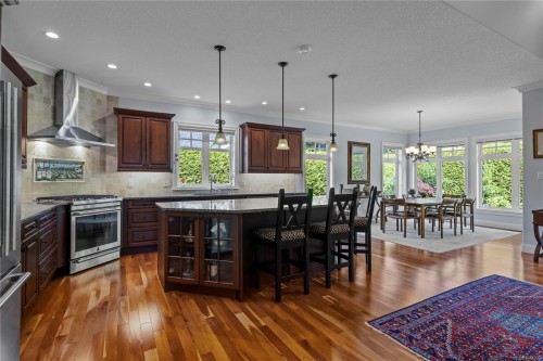 983 Bluffs Dr, Qualicum Beach, BC 