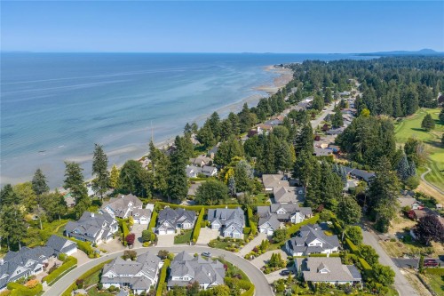 983 Bluffs Dr, Qualicum Beach, BC 