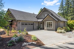 3380 Bradner Cir  Nanoose Bay, BC V9P 9H5