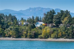 422 Dogwood St Parksville, BC V9P 1C6