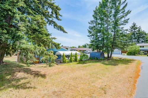 2446 Divot Dr, Nanaimo, BC 
