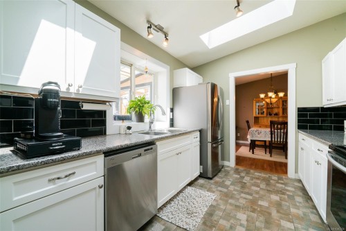 2446 Divot Dr, Nanaimo, BC 