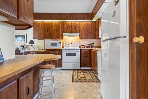 #21-1240 Wilkinson Rd, Comox, BC 