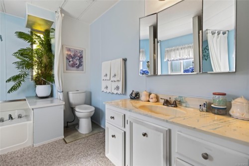 #21-1240 Wilkinson Rd, Comox, BC 