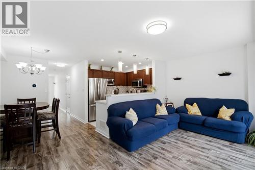 4322 Fairview Street, Burlington, ON - Indoor Photo Showing Living Room