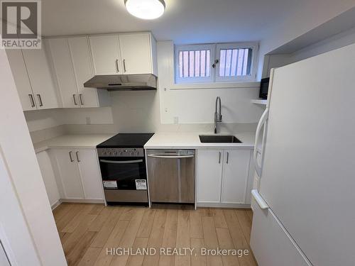 BASEMENT - 167 CHURCHILL AVENUE , Toronto, Ontario M2N 1Z3 5