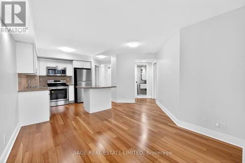 1214 - 78 Harrison Garden Boulevard, Toronto, ON - Indoor Photo Showing Kitchen