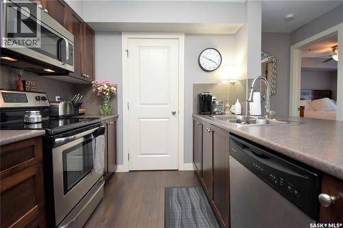 308 306 Petterson Drive, Estevan, SK - Indoor Photo Showing Kitchen With Double Sink