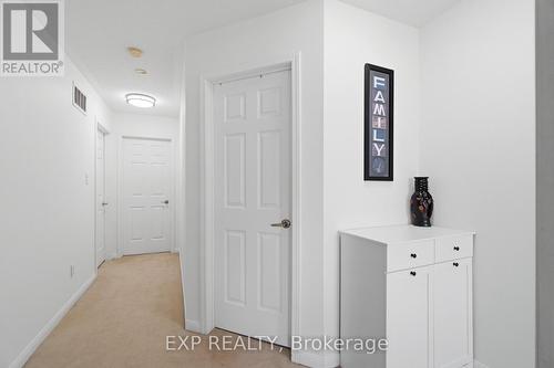 4322 Fairview Street, Burlington, ON - Indoor Photo Showing Other Room