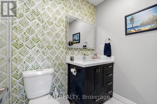 4322 Fairview Street, Burlington, ON - Indoor Photo Showing Bathroom