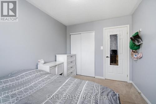 4322 Fairview Street, Burlington, ON - Indoor Photo Showing Bedroom