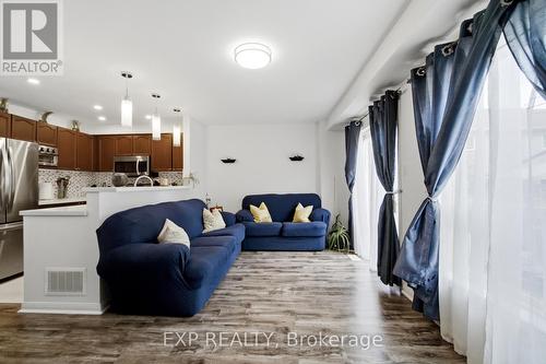 4322 Fairview Street, Burlington, ON - Indoor