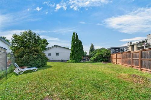 35 Brownell Bay, Winnipeg, MB - Outdoor