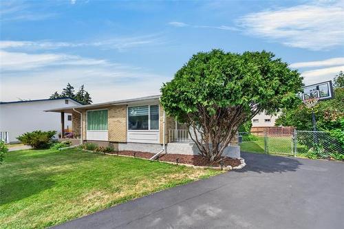 35 Brownell Bay, Winnipeg, MB - Outdoor