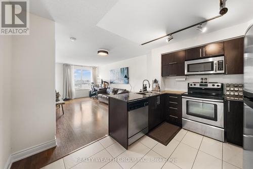 822 - 50 Clegg Road, Markham, ON - Indoor Photo Showing Kitchen
