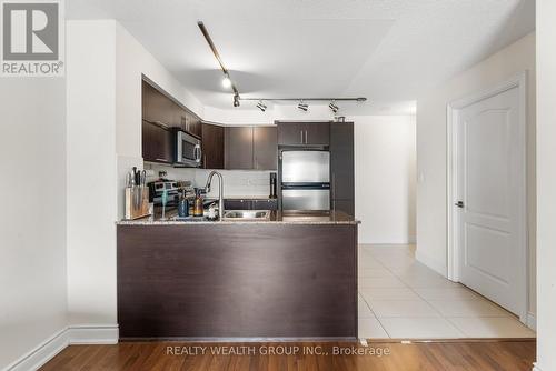 822 - 50 Clegg Road, Markham, ON - Indoor Photo Showing Kitchen With Double Sink