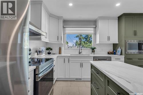 604 King Street, Imperial, SK - Indoor Photo Showing Kitchen With Stainless Steel Kitchen With Upgraded Kitchen