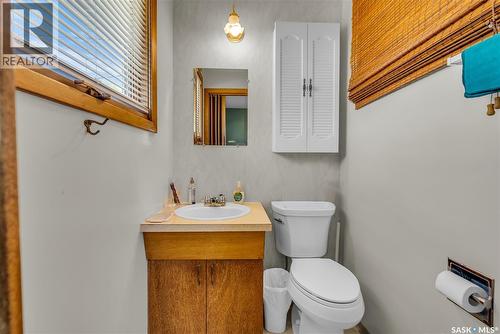 604 King Street, Imperial, SK - Indoor Photo Showing Bathroom