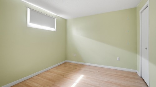 Chambre à coucher - 1130 133E Rue, Saint-Georges, QC - Indoor Photo Showing Other Room